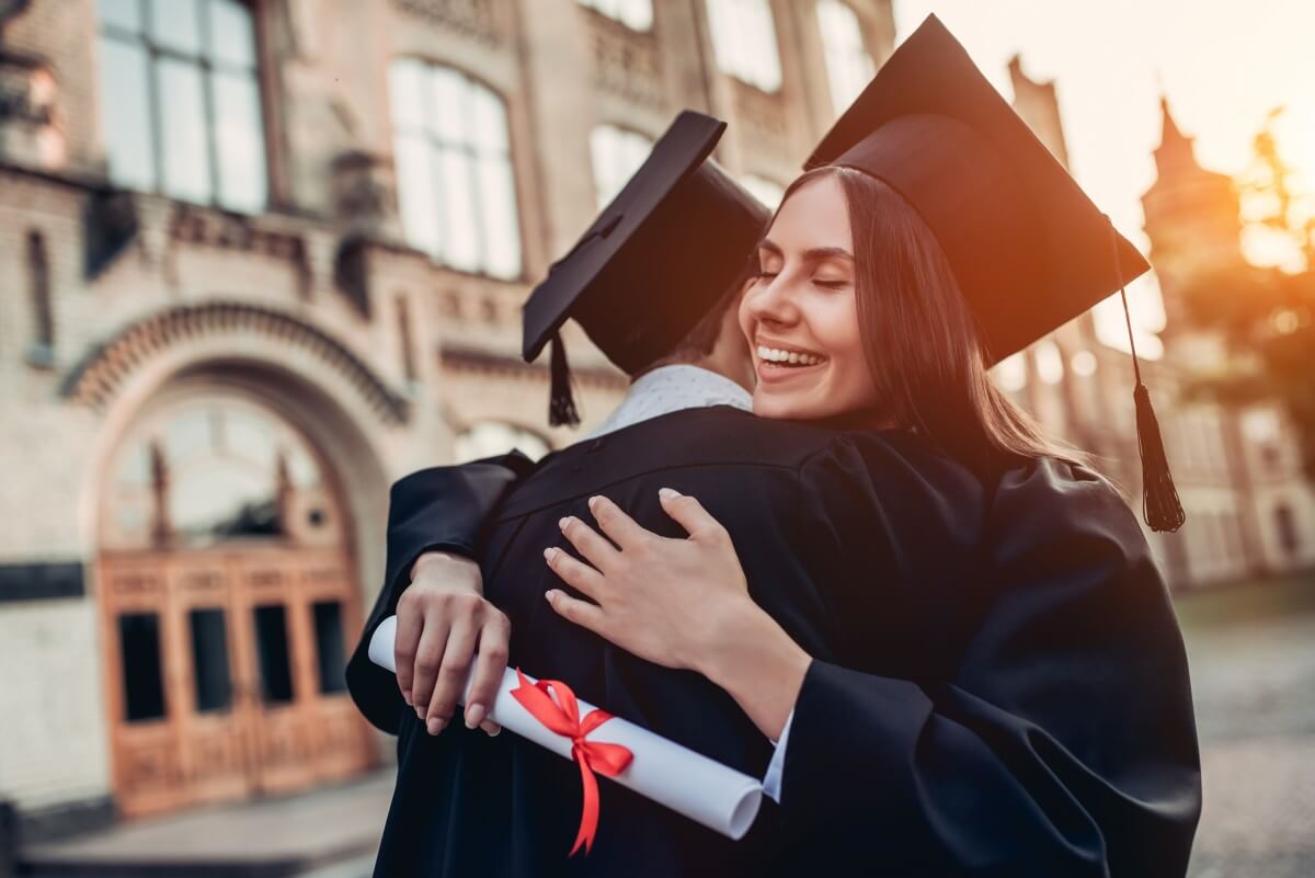 Select Right College For Your Graduation