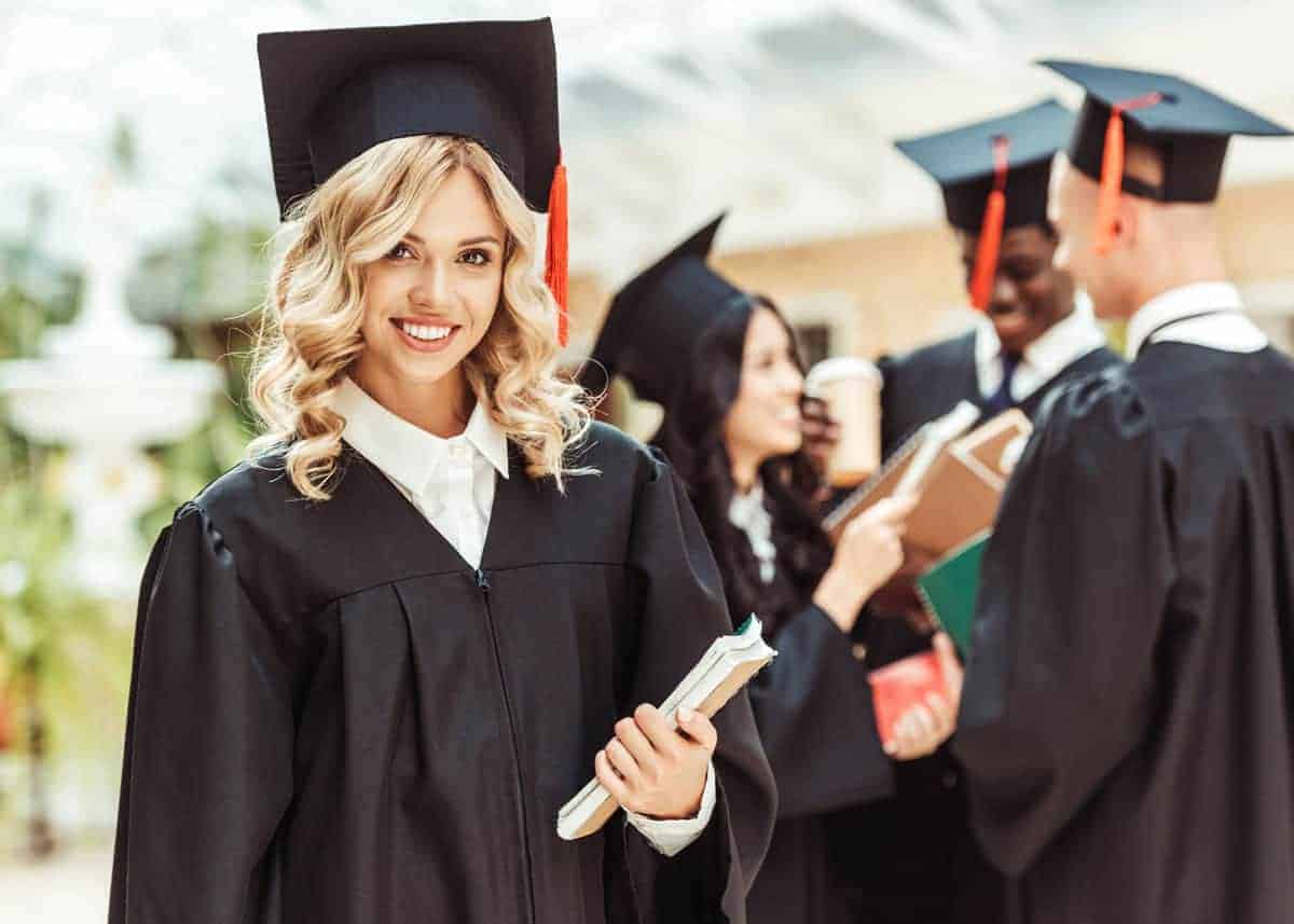 Select Right College For Your Graduation